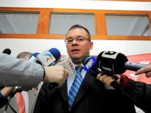 mihai-razvan-ungureanu-2-razvan-chirita[1]